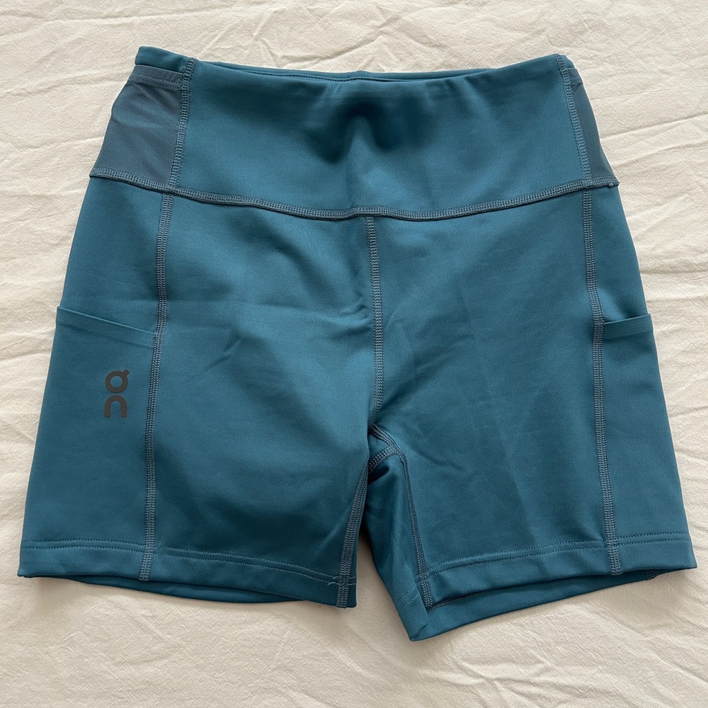 On sprinter short size small